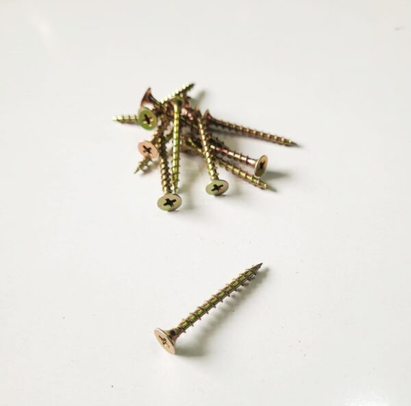 TORNILLO FIX PARA TARUGO DE 6MM DE 6X1-1/2 ( 3.5X38MM)